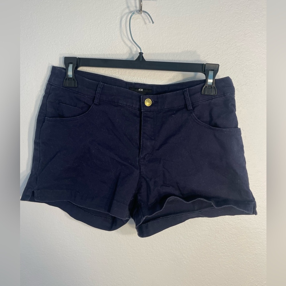 H&M Women's Navy Shorts, size 8
